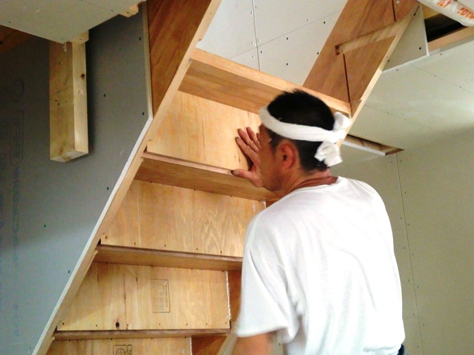 品川区小山K邸 階段工事 木工事