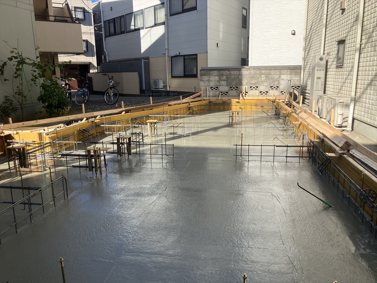 コトブキホームビルダー目黒区I 邸ベタ基礎工事